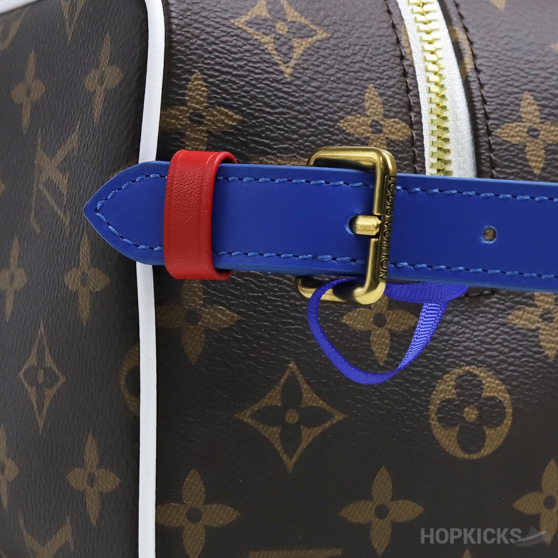 lv nba cloakroom dopp kit